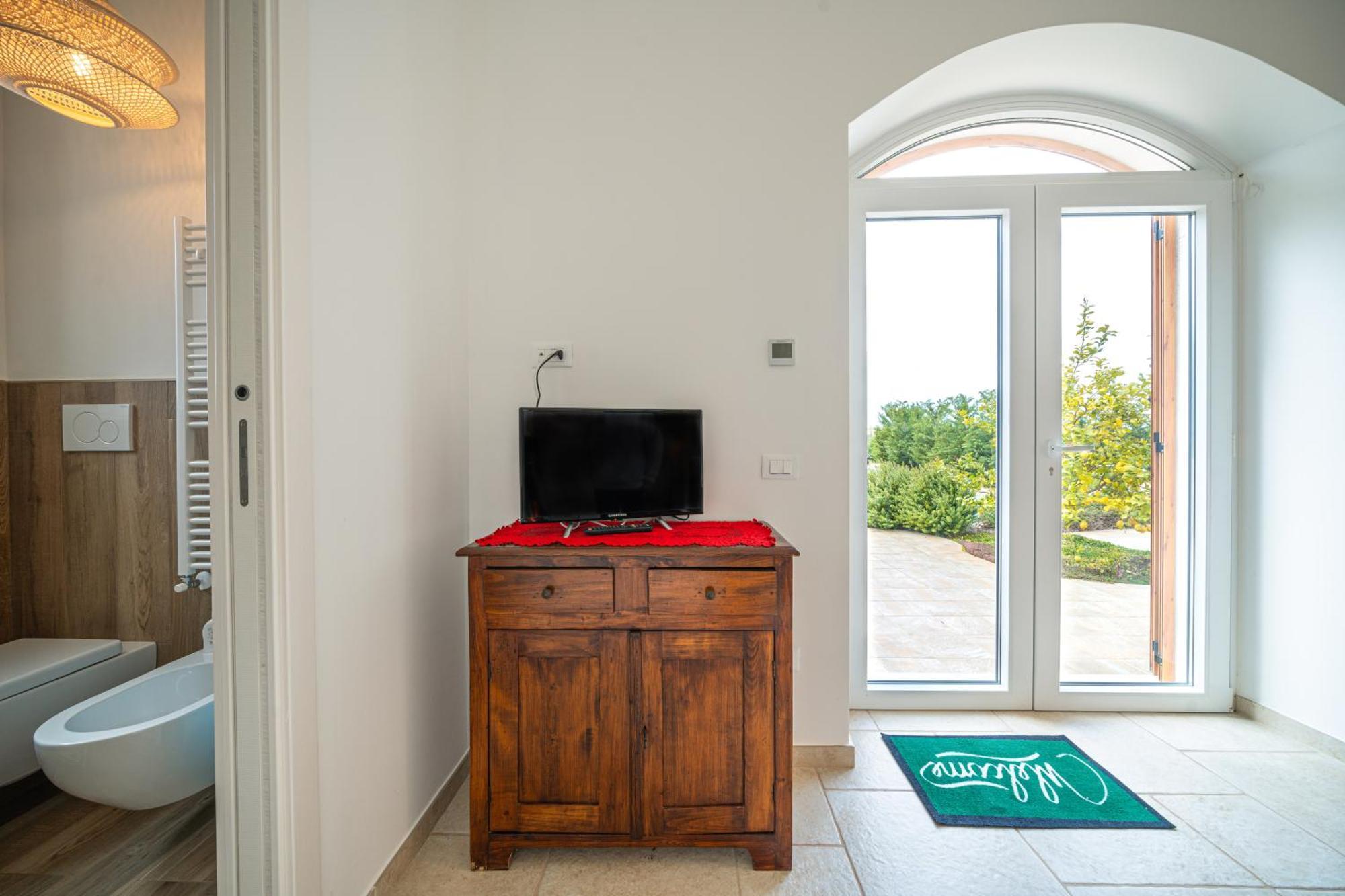 Private Pool & Parking Donna Lina Vila Conversano Exterior foto